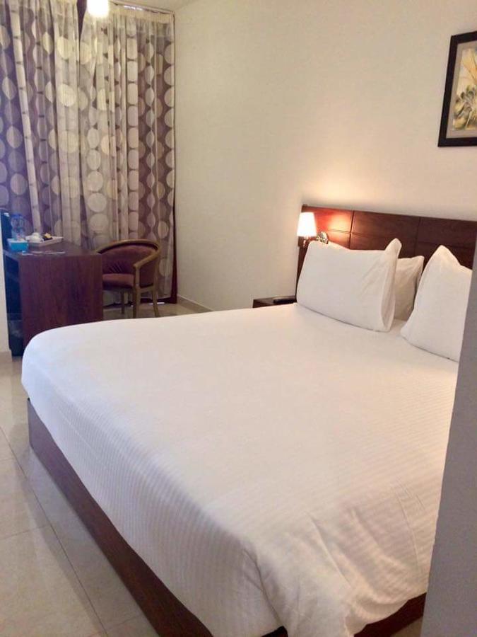 Hotel Bella Riva Kinshasa Ngoại thất bức ảnh