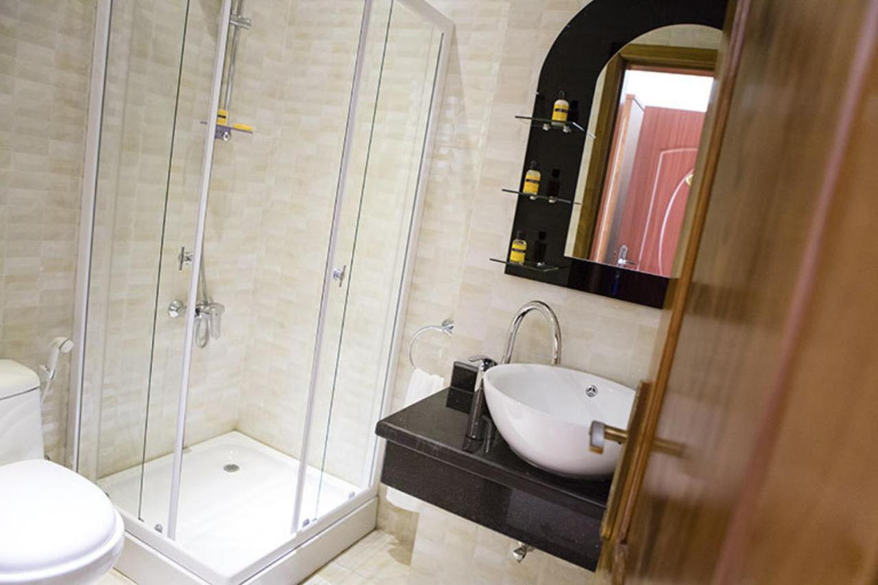 Hotel Bella Riva Kinshasa Ngoại thất bức ảnh